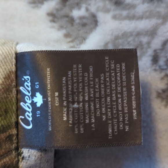 Cabela's Apron Black - Picture 4 of 5